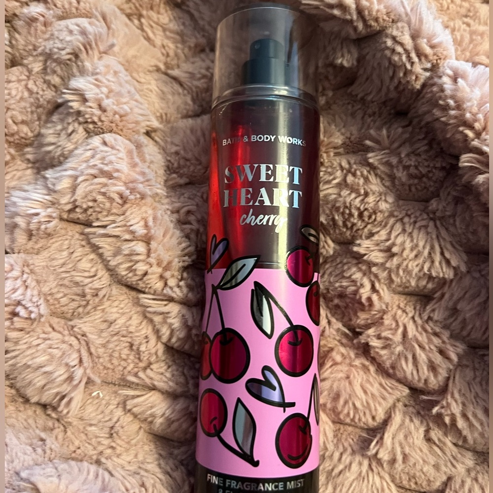BRAND NEW Sweet heart cherry mist!